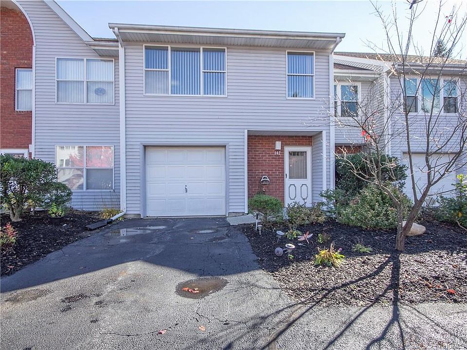 1st image of 142 Deer Ct Dr