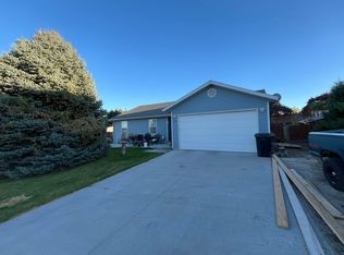 322 Lake View Blvd, American Falls, ID 83211