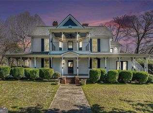 97 Benson St, Hartwell, GA 30643