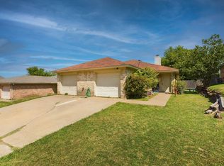 2824 Ridgecrest Dr, Fort Worth, TX 76133