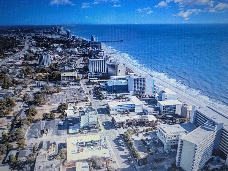 1105 S Ocean Blvd — Photo 12