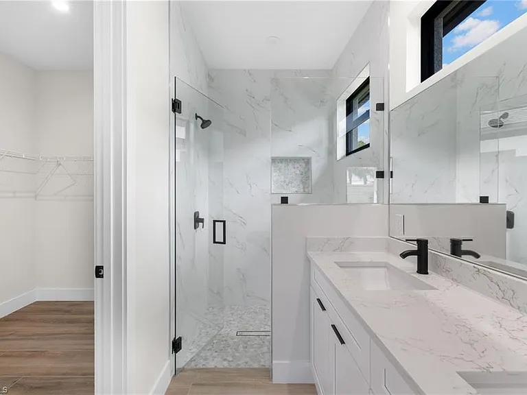 3032 Woodside Ave — Photo 17