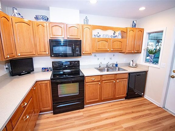 3rd image of 404 S Pebble Beach Blvd