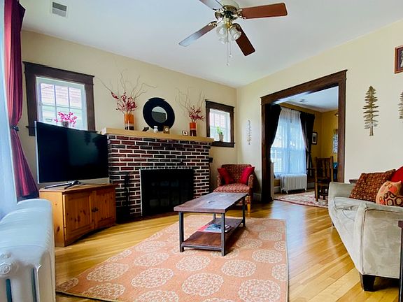 Living room as seen from entrance