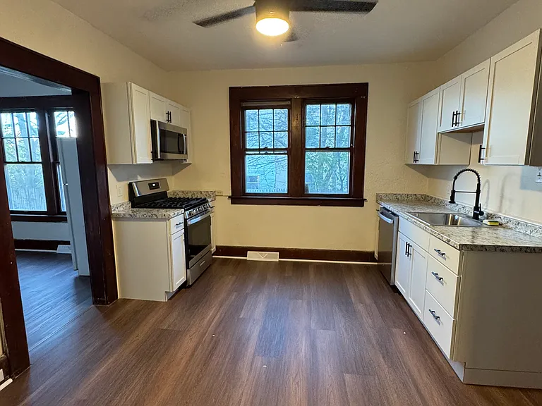 307 Apple St #1 — Photo 5