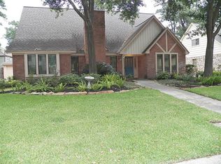 12426 Oakcroft Dr, Houston, TX 77070