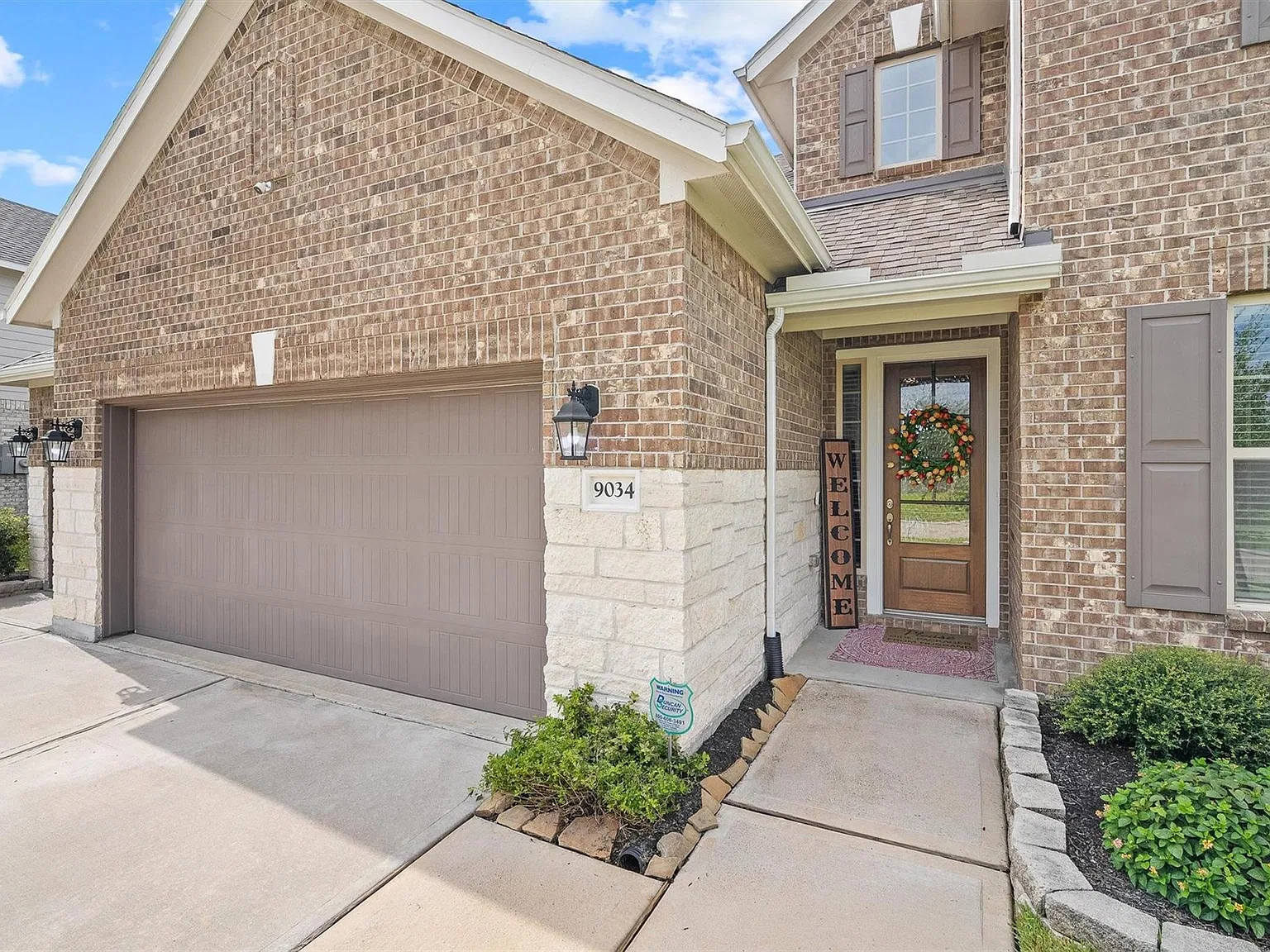 3 bed, 3.5 bath, 2909 sqft, $2,600 — Photo 4