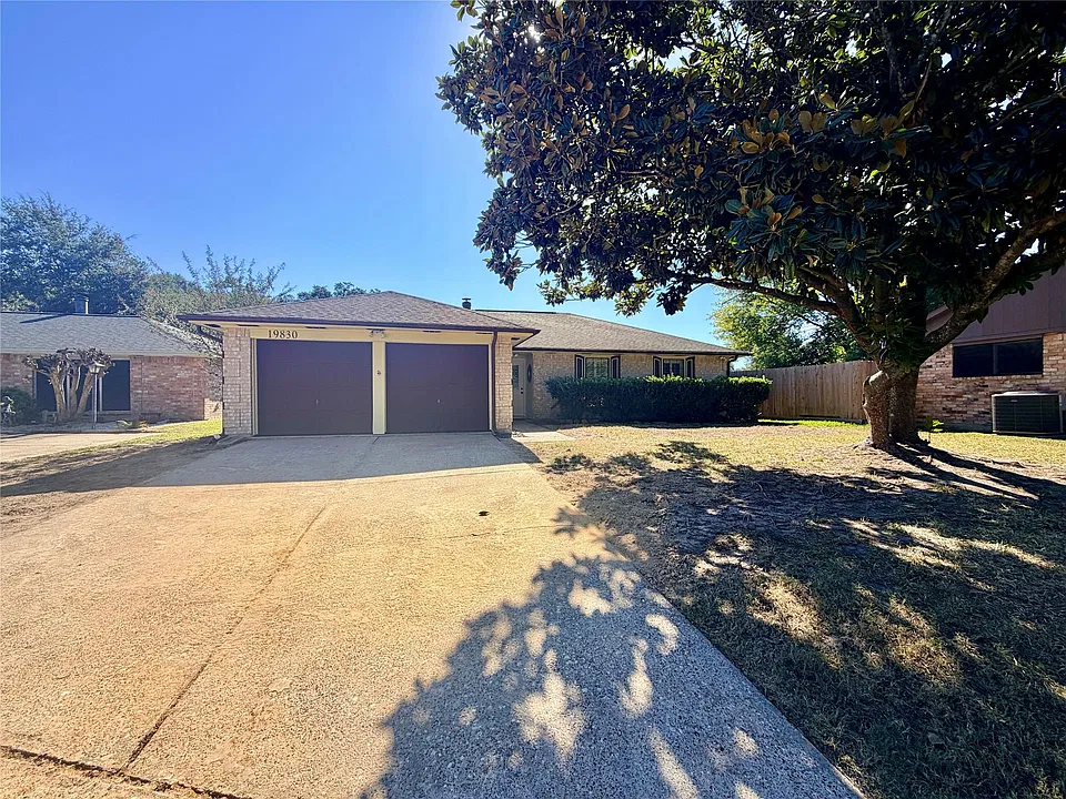 19830 Bolton Bridge Ln