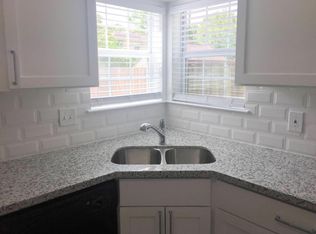 4390 Harvest Ln, Houston, TX 77004