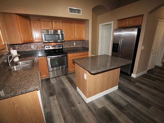 4th image of 3614 E Potter Dr