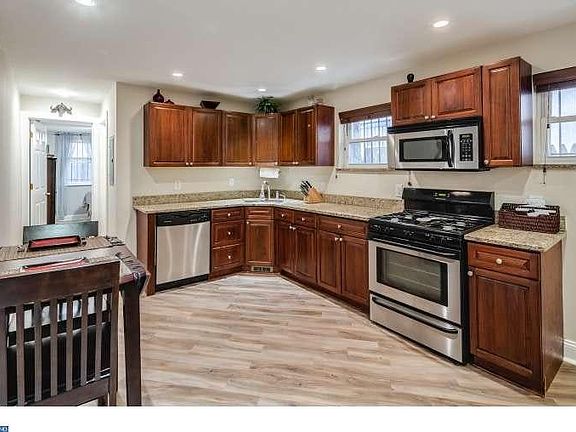 5th image of 626 S 16th Street # Fl 1