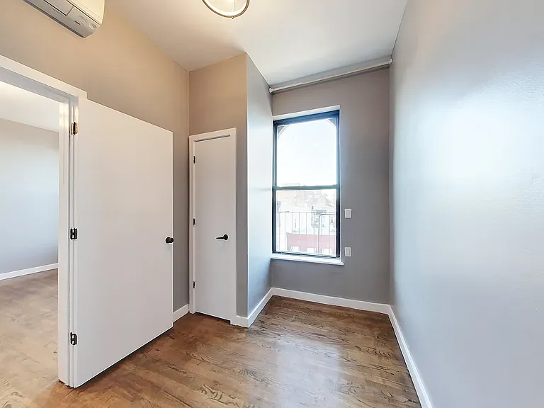 74 Eldert St #26 — Photo 8