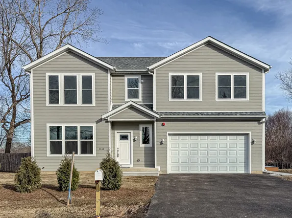 1061 Green Bay Rd, Lake Bluff, IL 60044