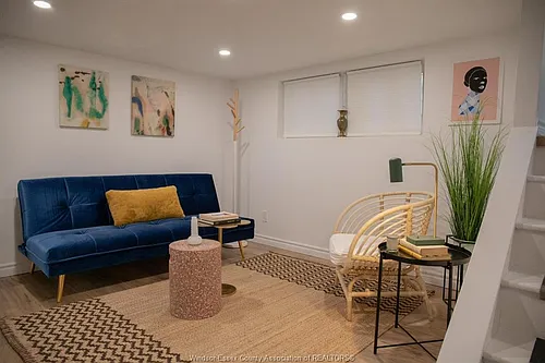 758 Pierre Ave #3 Photo 1
