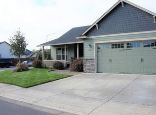 1194 S 41st St, Springfield, OR 97478