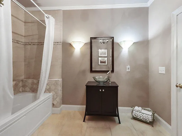 Highborne Dr NE — Photo 58