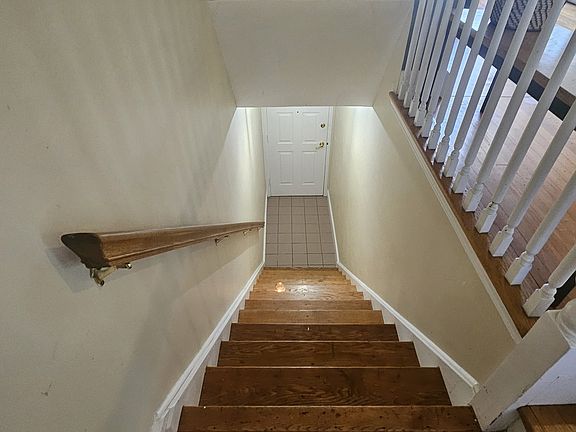 2nd image of 185 E Palisade Ave APT A1b