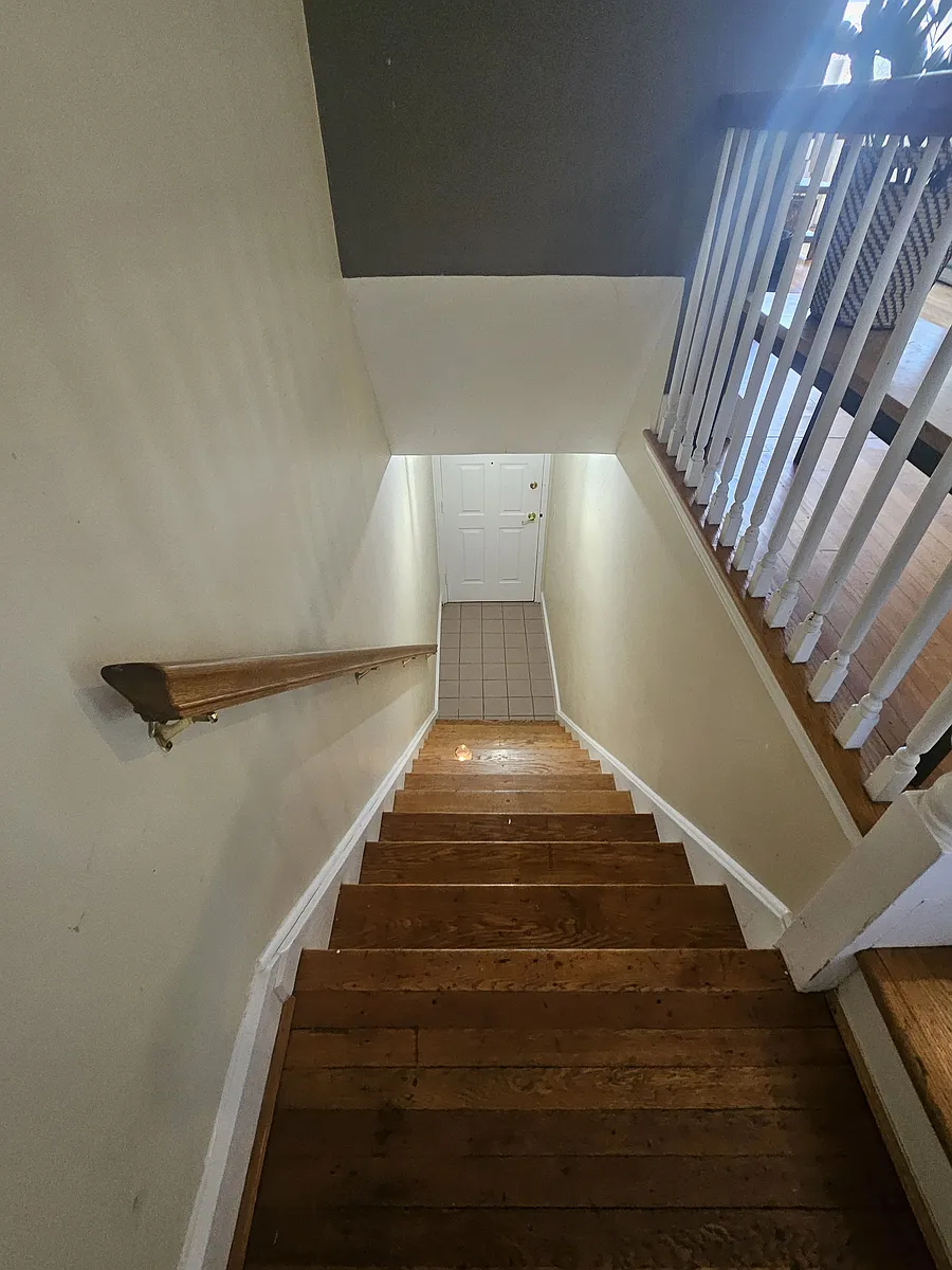 Building Photo - 185 E Palisade Ave #A1B