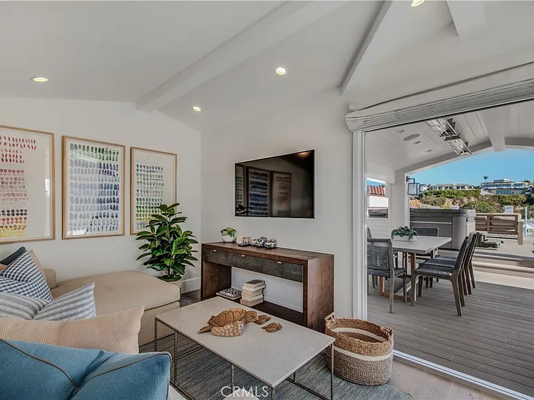 317 E Bay Front — Photo 42