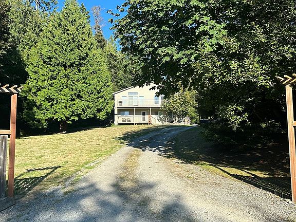 2nd image of 2763 Utopian Way