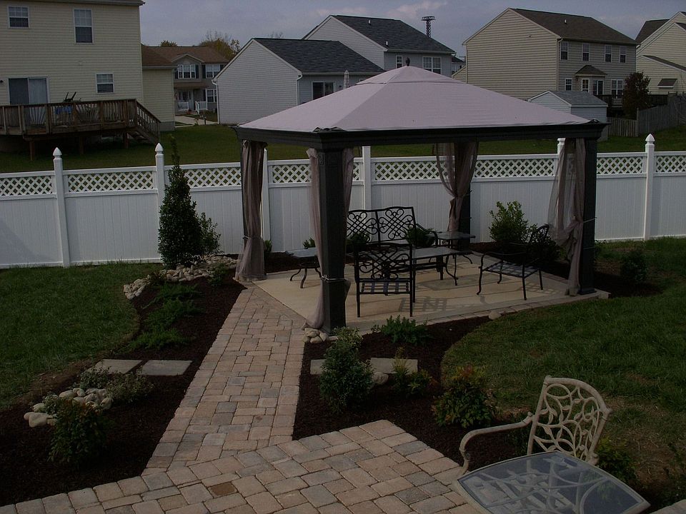 2nd image of 7 Coral Ct