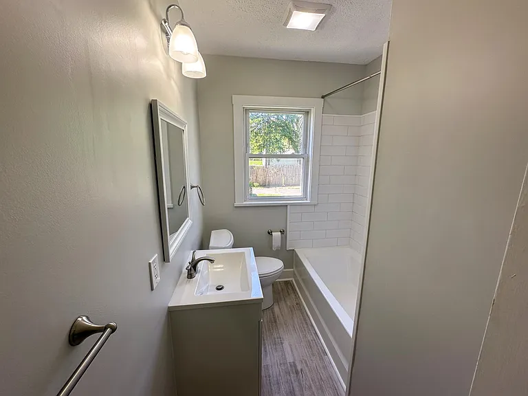 840 W Indianola Ave #1 — Photo 10