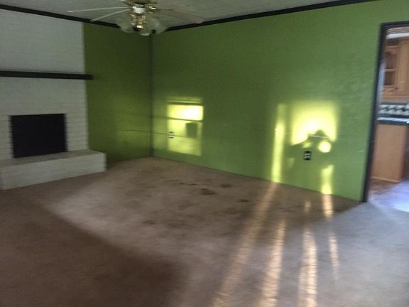 4th image of 2558 Margaret Dr