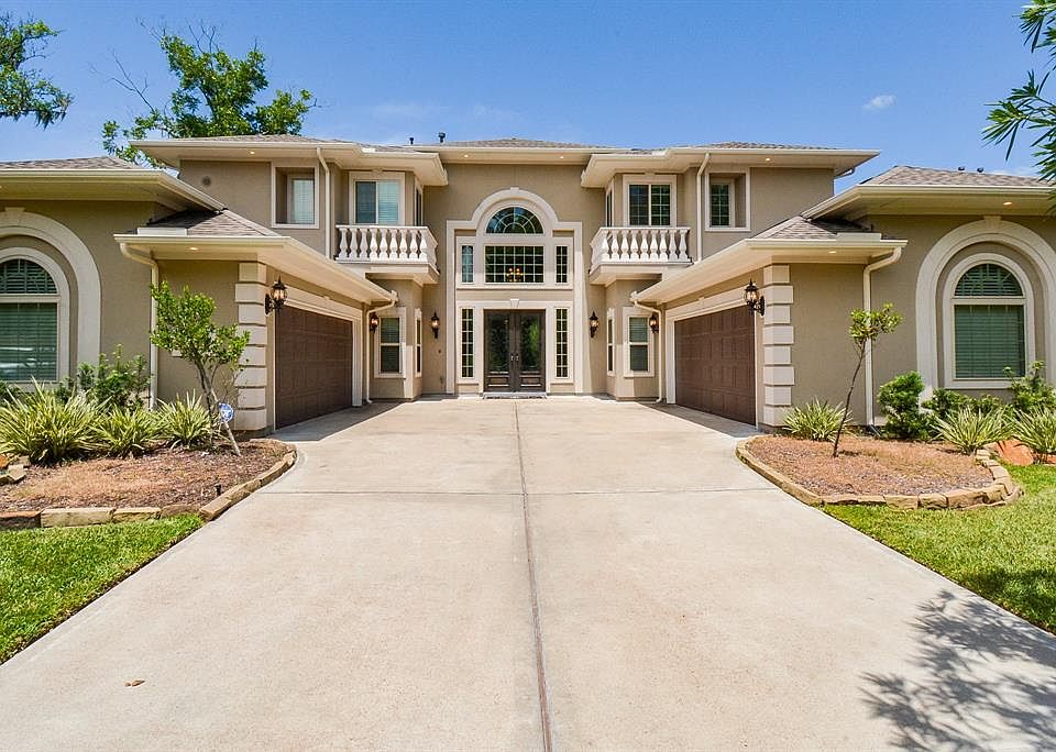 1st image of 75 Flamingo Bay Dr