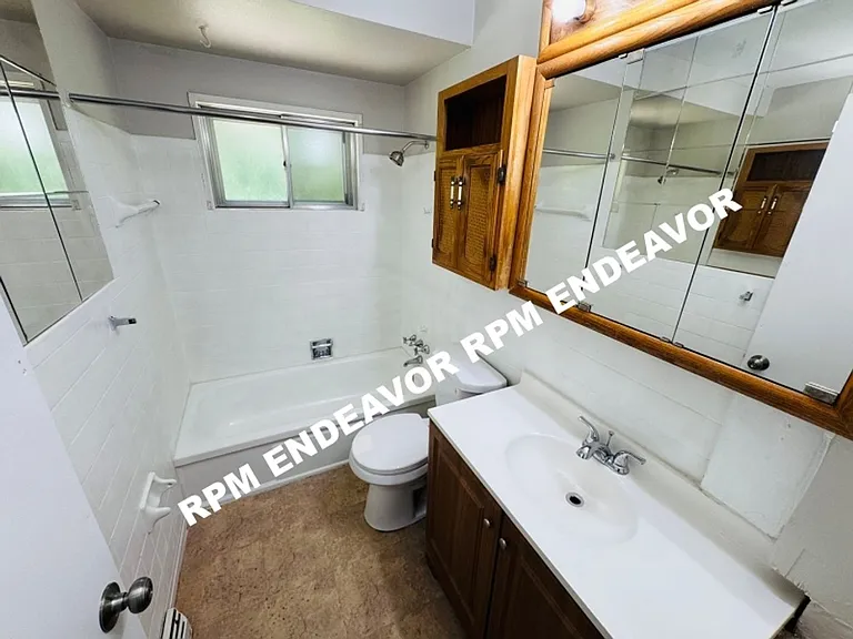 10052 Lilac Ave — Photo 14