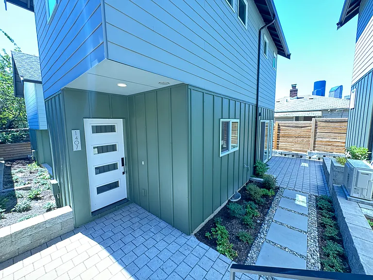 1407 E Alder St — Photo 22
