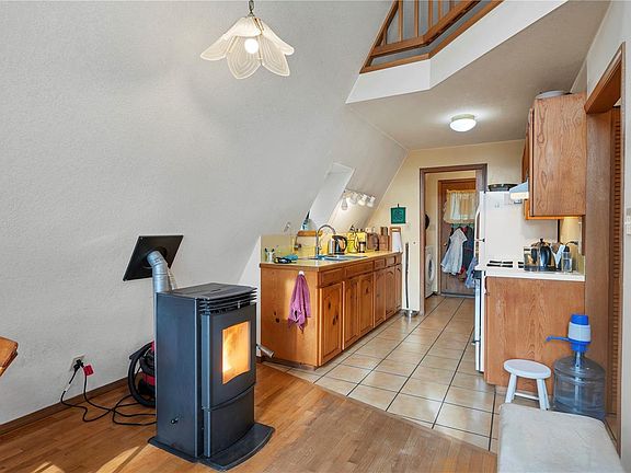 4th image of 4324 Macaulay Rd