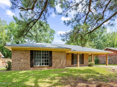 5018 Oak Creek Dr, Jackson, MS, 39212