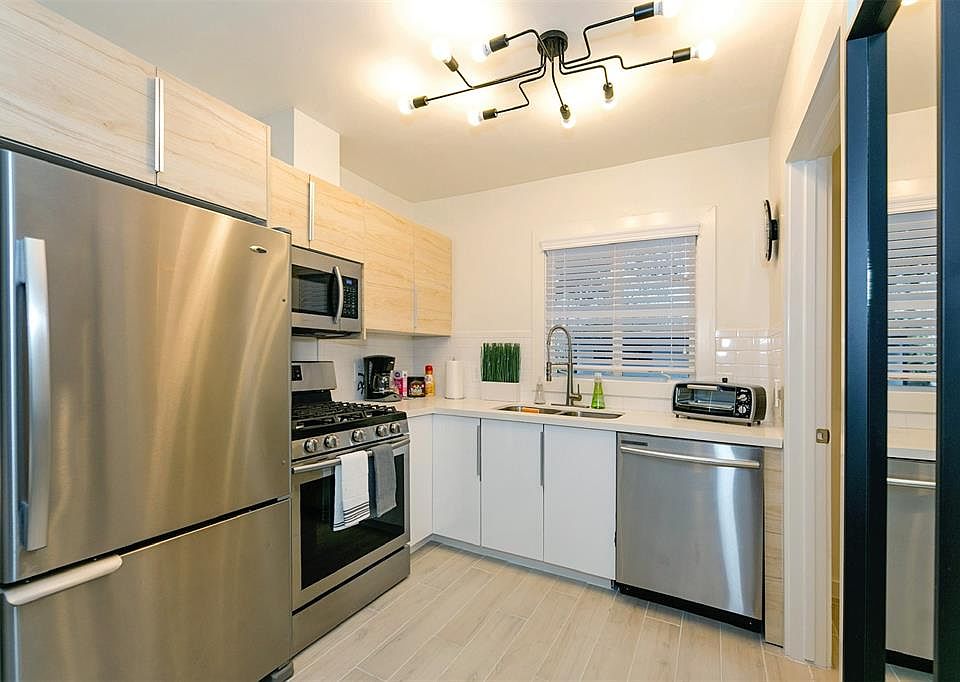 1st image of 2232 Bellefontaine St APT 12
