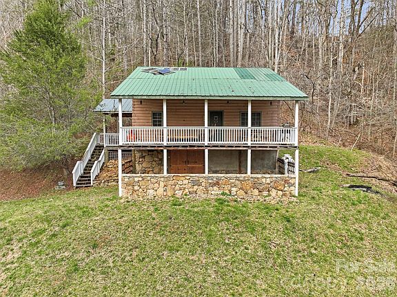 3rd image of 2701 Roses Branch Rd
