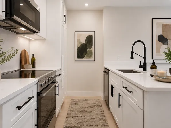 237 East 33rd Street image 1 of 5