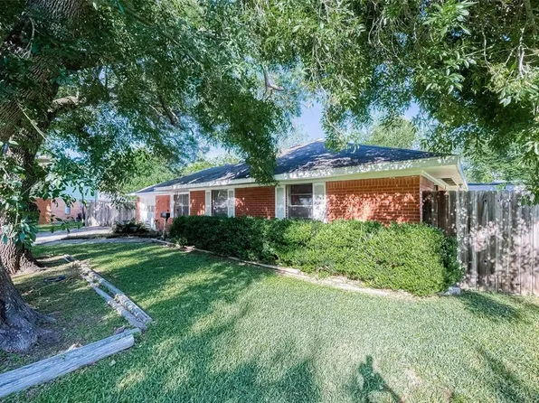 602 W Church Drive, Sugar Land, TX 77498