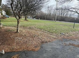 4035 Split Rock Rd, Camillus, NY 13031