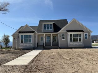 120 E Center St, Wales, UT 84667