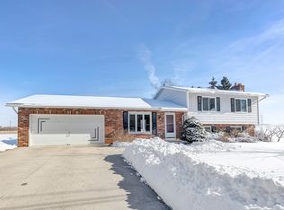 571 S Liberty St, Valders, WI 54245