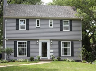 451 Derbyshire Rd, Waterloo, IA 50701