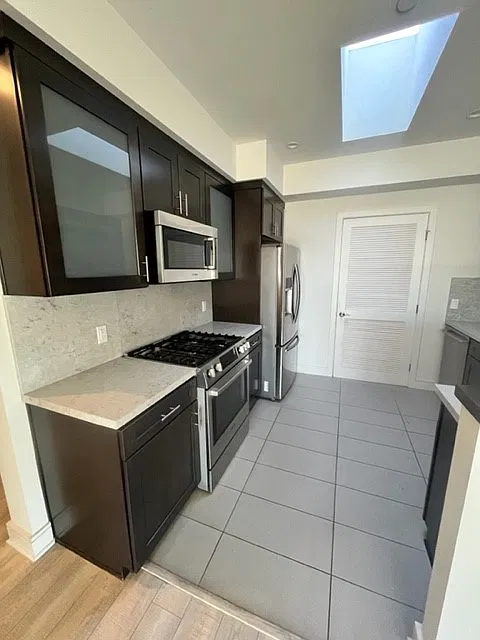 The Tides Brentwood — Photo 2