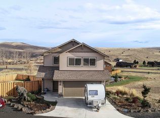 409 Little Lake Rd, Maupin, OR 97037