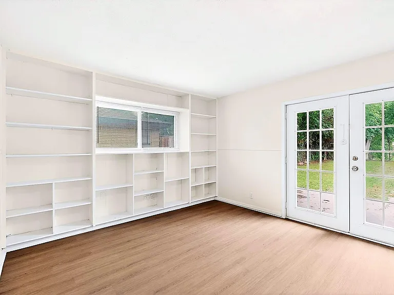 3632 Venice Dr — Photo 10