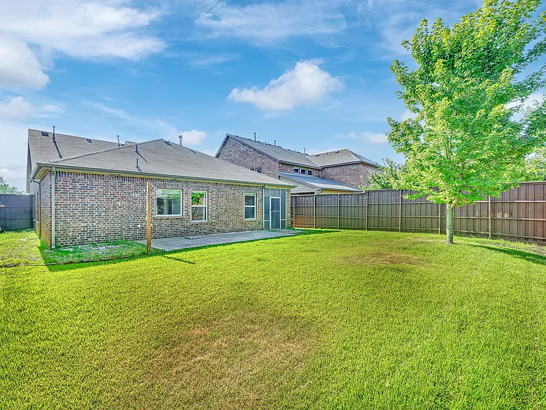 5805 Zinnia Dr — Photo 31