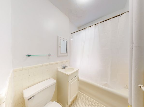 172 Maple St #207