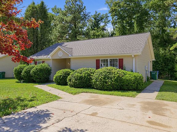 3rd image of 1864 Tamara Way