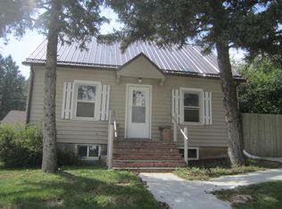 143 Harney St, Custer, SD 57730