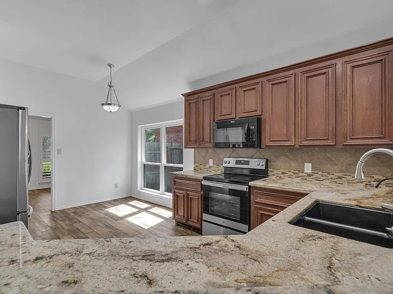 28223 Fantail Dr — Photo 6