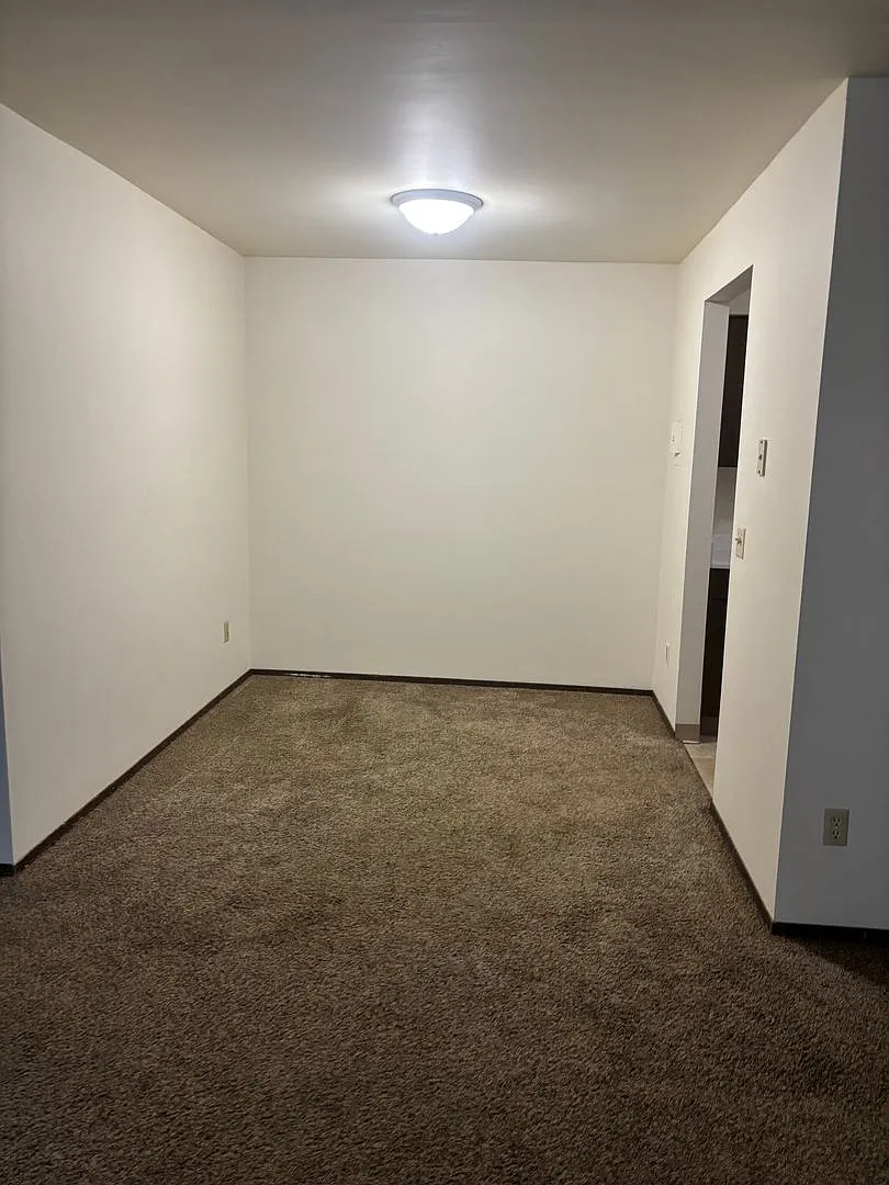 Waterloo Apts., LLC — Photo 4