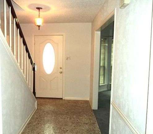 3rd image of 2311 Maplecrest Dr